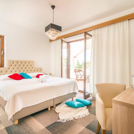Hotel Villa فيرسار المظهر الخارجي الصورة