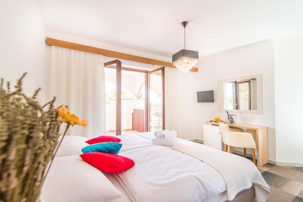 Hotel Villa فيرسار المظهر الخارجي الصورة