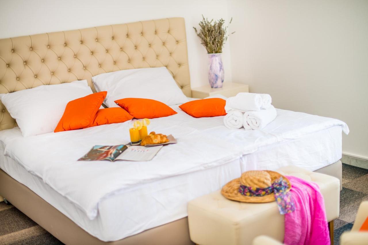 Hotel Villa فيرسار المظهر الخارجي الصورة
