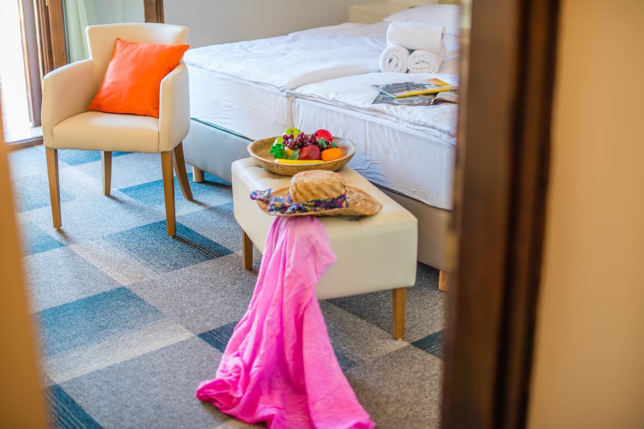 Hotel Villa فيرسار المظهر الخارجي الصورة