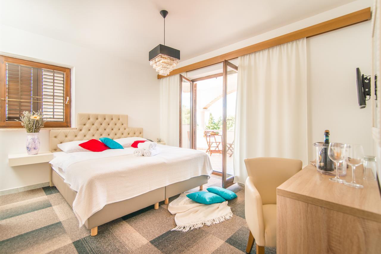 Hotel Villa فيرسار المظهر الخارجي الصورة